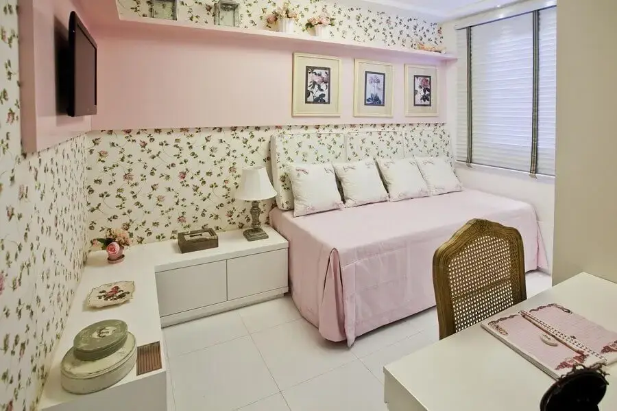 papel de parede floral para decoração de quarto de criança menina planejado Foto Conceição Estrela Pinto Barbosa