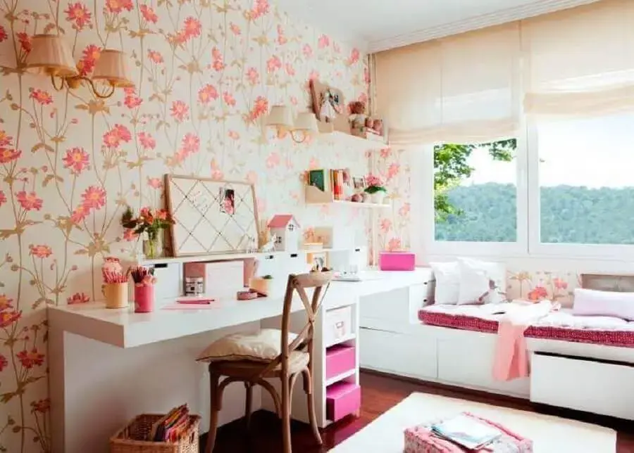 papel de parede floral para decoração de quarto feminino branco e rosa Foto Pinterest