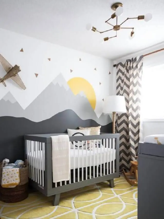 papel de parede para quarto de bebê cinza com desenho de montanhas Foto Archidea