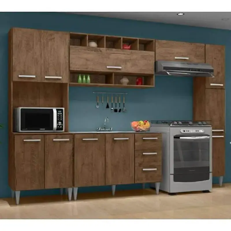 parede azul para cozinha modulada com armários de madeira Foto Pinterest