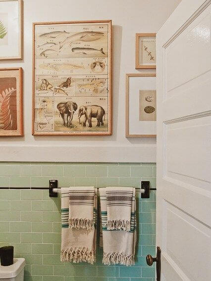 Quadros para banheiro vintage diferentes