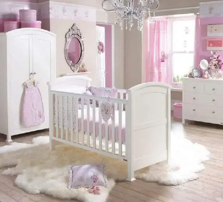 tapete felpudo para decoração de quarto de bebê rosa e branco Foto Pinterest