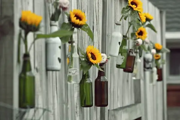 Decoração criativa com flores de girassol