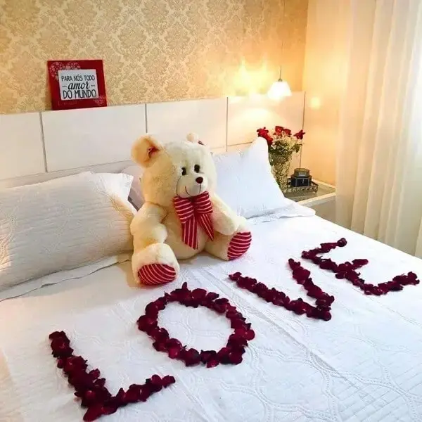 Ursinhos fofos são muito bem-vindos no quarto decorado para dia dos namorados