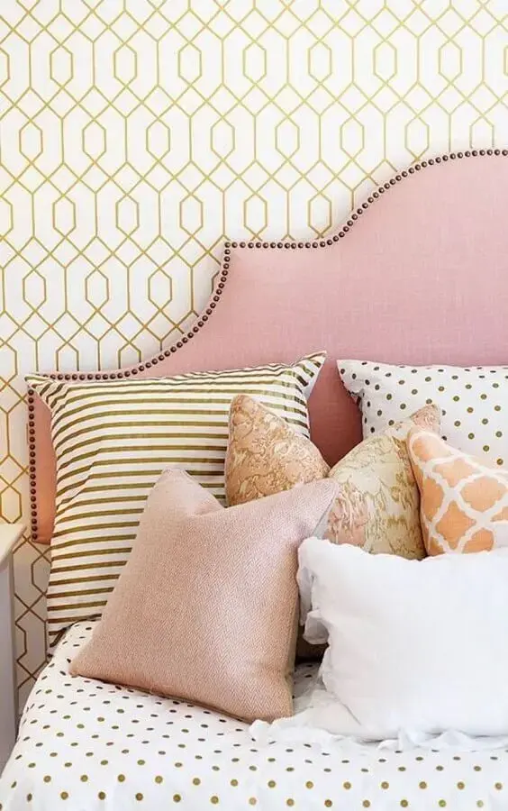 almofadas para decoração de quartos bonitos com cabeceira estofada Foto Pinterest