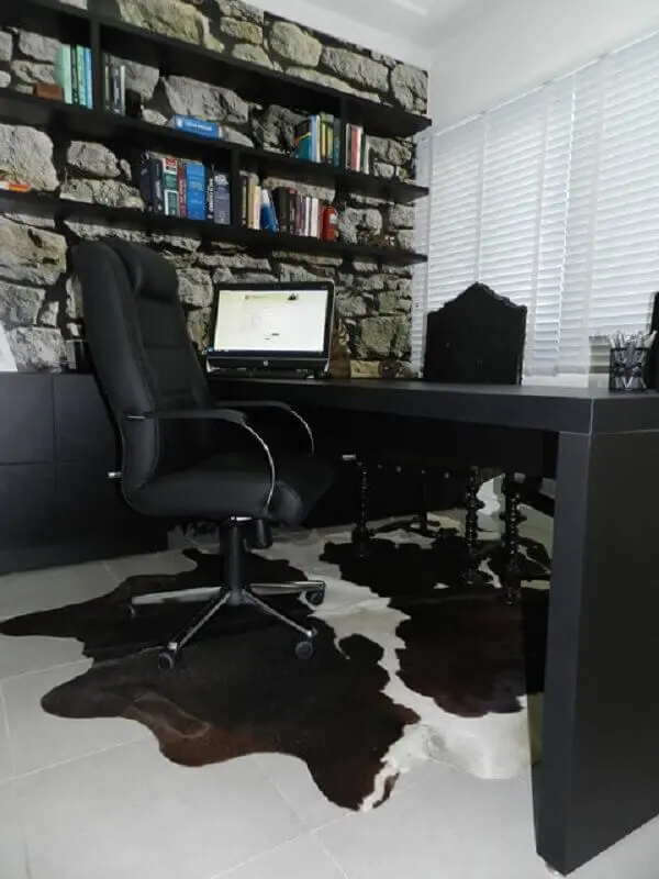 cadeira de escritório presidente preta Foto Ane de Conto Arq+Interiores