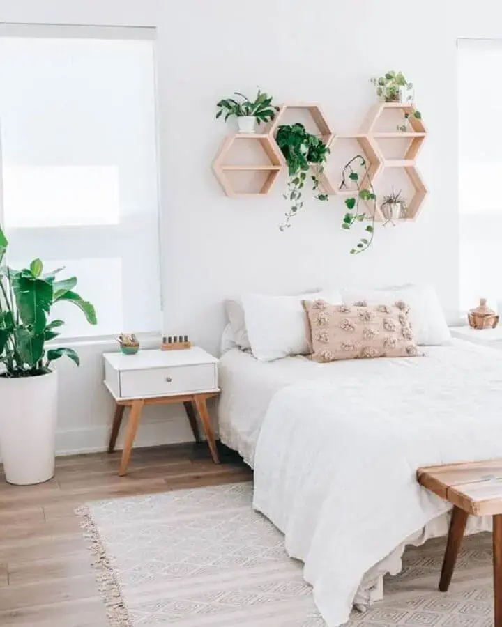 decoração minimalista com vasos de plantas para quarto simples e bonito Foto Om & the City
