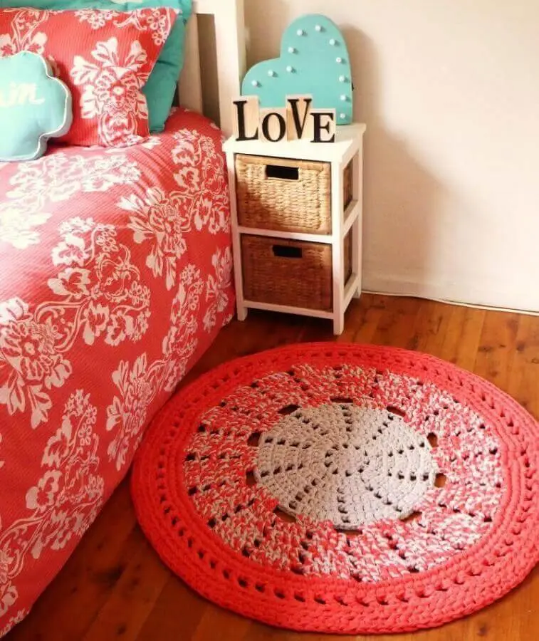 modelo de tapete de crochê redondo para quarto Foto Pinterest