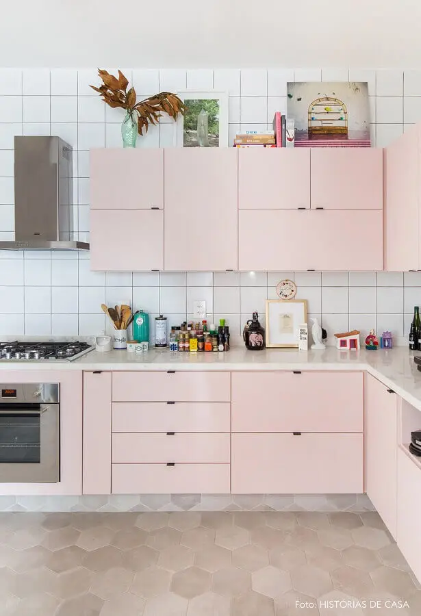 cor rosa pastel para decoração de cozinha planejada simples Foto Histórias de Casa