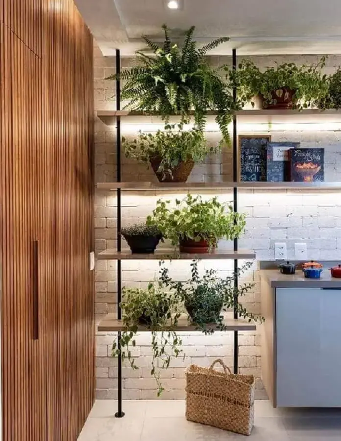 decoração com plantas para estante industrial Foto Pinterest