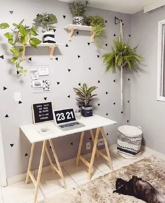 decoração com plantas para home office simples Foto Pinterest