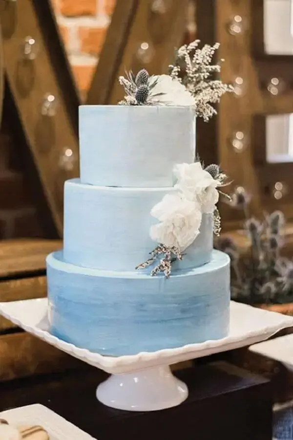 decoração de casamento azul com bolo 3 andares Foto Pinterest