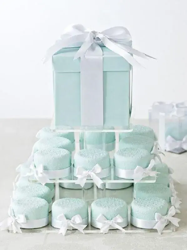 doces personalizados para decoração de casamento azul Foto Weddbook