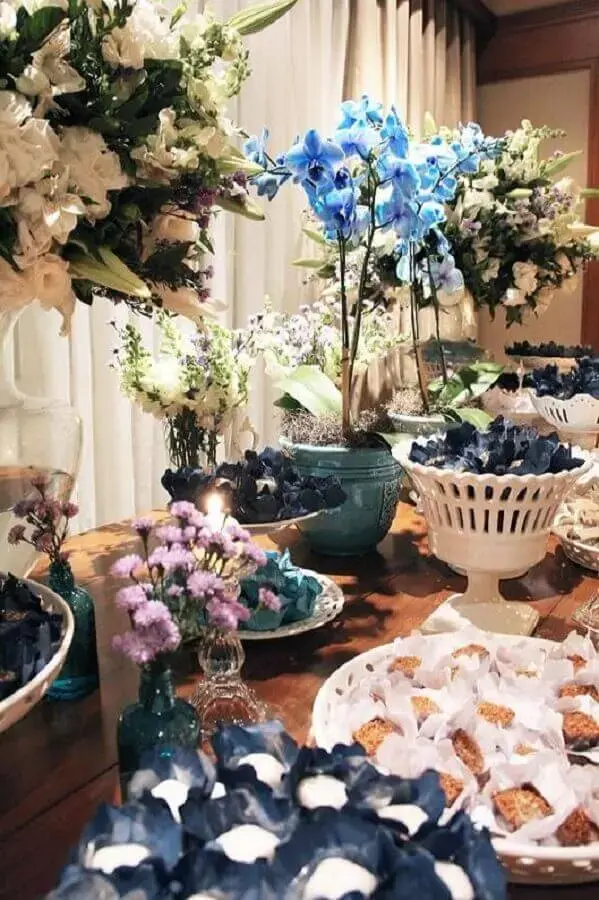 ideia de mesa de doces para decoração de casamento azul Foto Meu Casamento