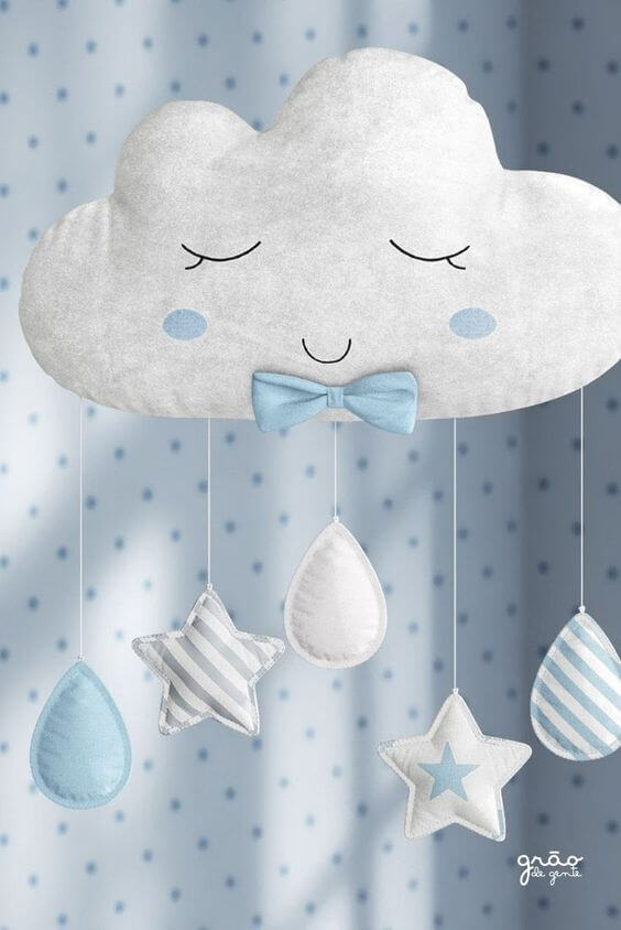 O quarto de bebê decorado com nuvem de feltro fica ainda mais bonito