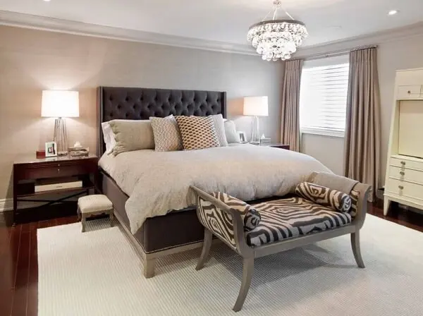 A cama box queen é a opção ideal para você complementar com estilo e conforto seu quarto