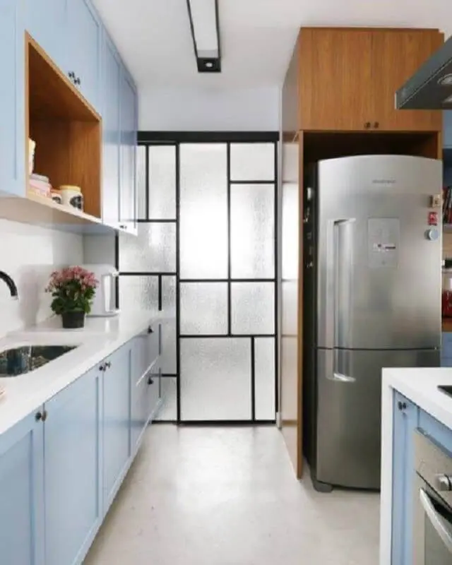 armário de cozinha planejado na cor azul pastel Foto Architrend