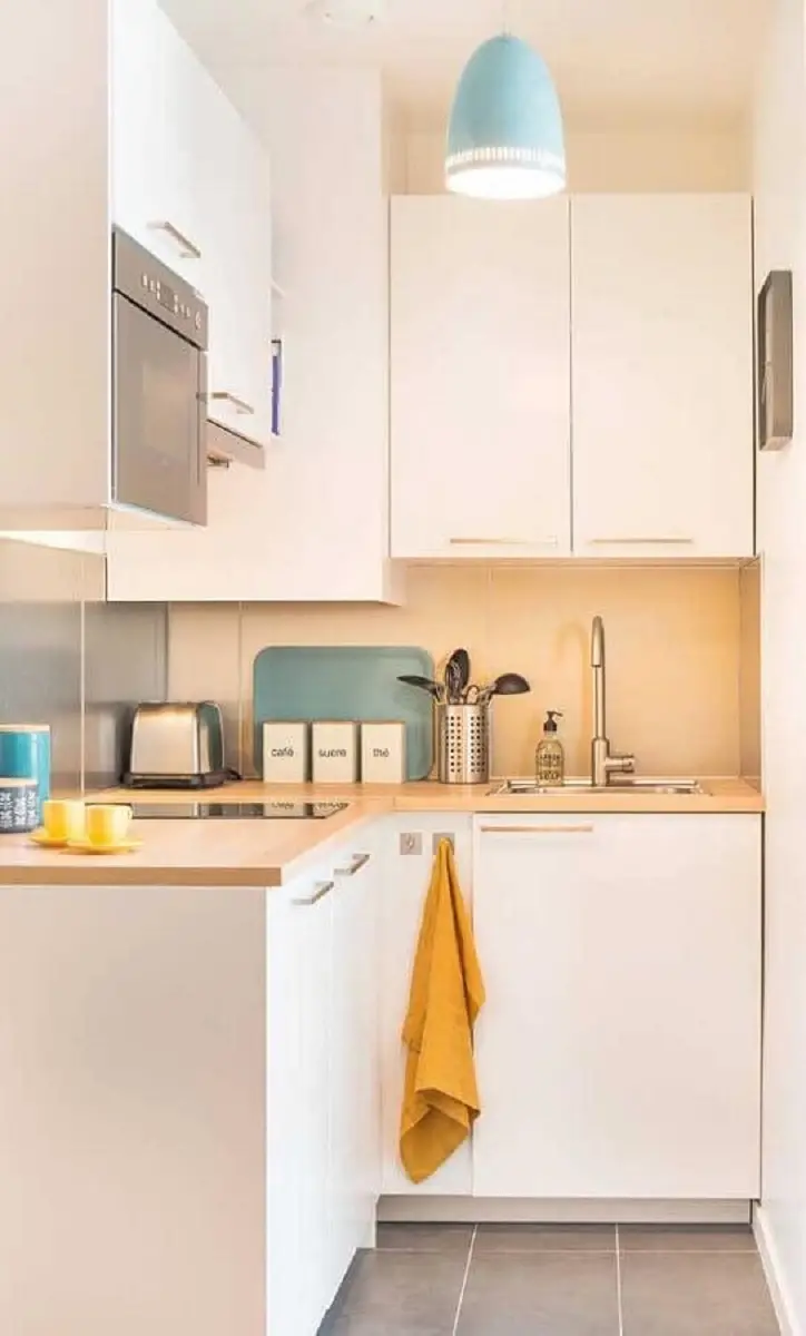 decoração clean para cozinha compacta com pia toda branca Foto Pinterest