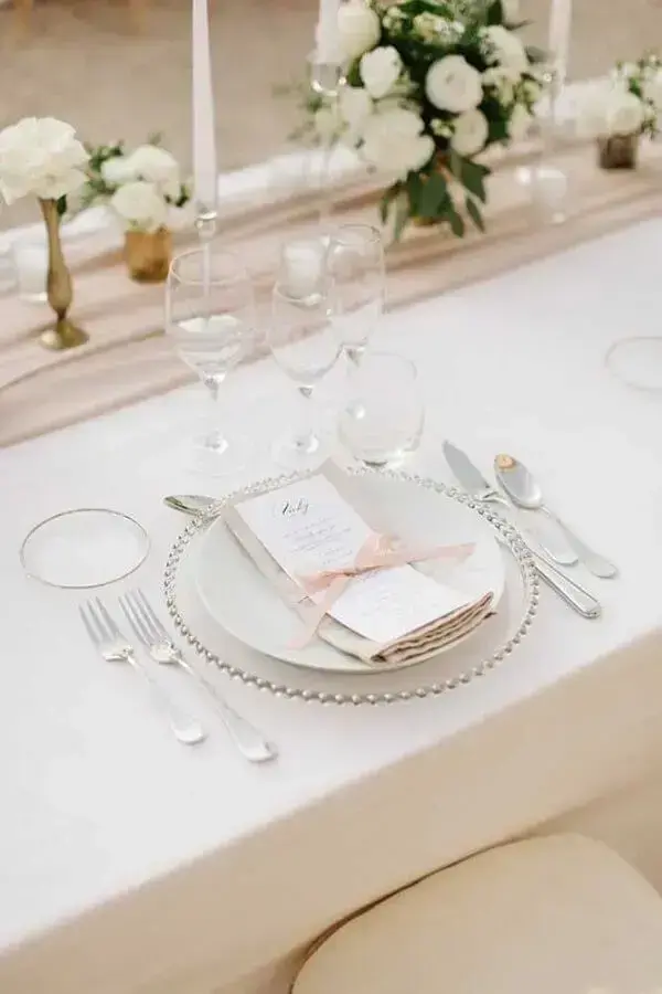 decoração para bodas de cristal com mesa posta super delicada Foto We Heart It