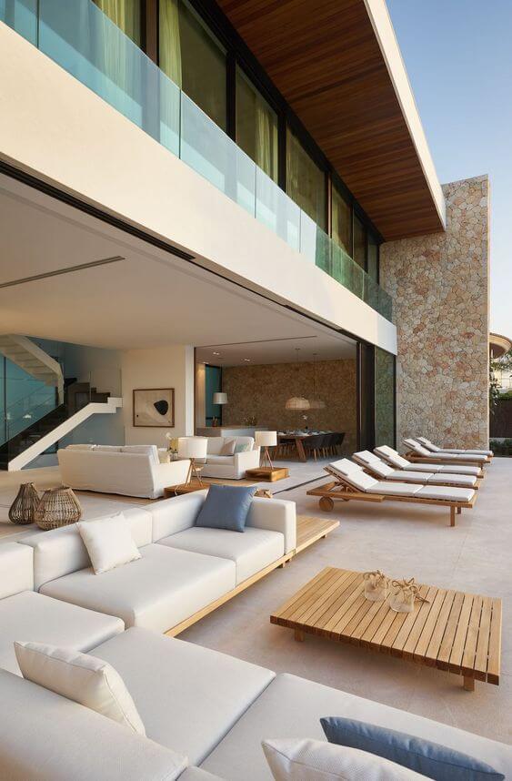 Casa com piscina moderna - Via: Jorge Bibiloni Studio
