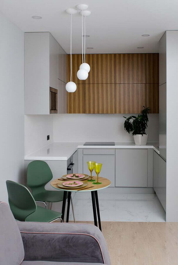 ideias para cozinha pequena em U com mesa redonda Foto Futurist Architecture
