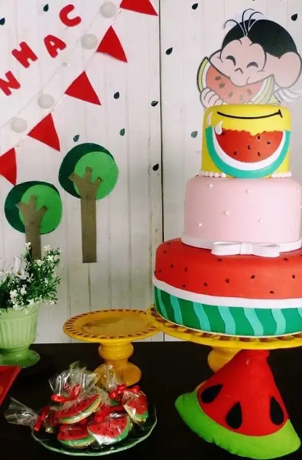 lindo bolo 3 andares para decoração de festa da magali Foto Super Festa Infantil