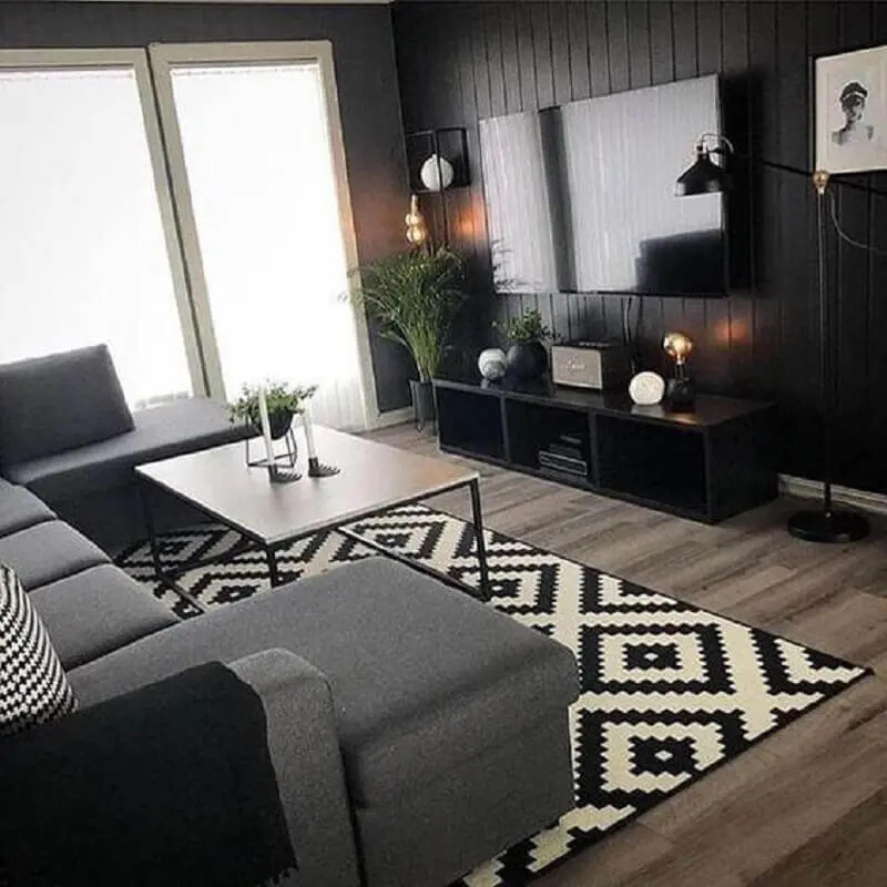 tapete preto e branco para decoração de sala preta com sofá cinza Foto Pinterest