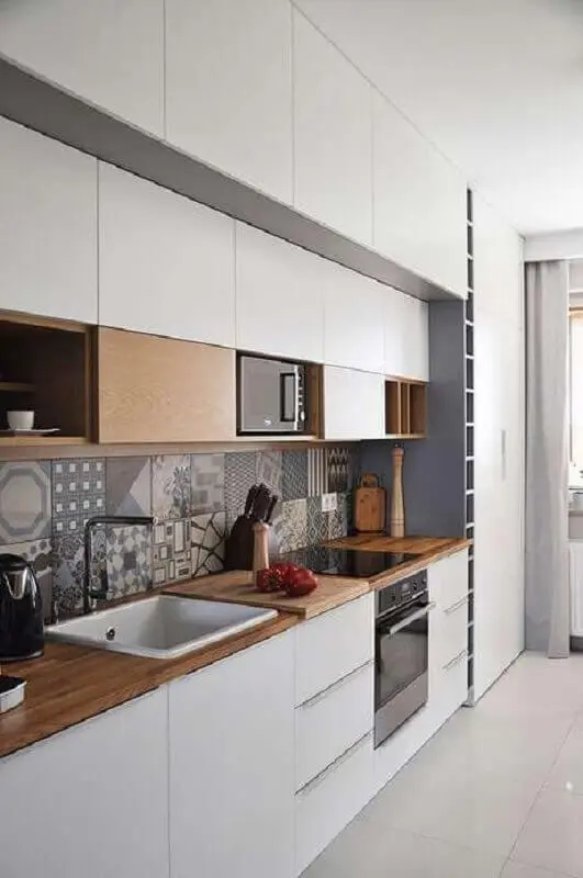armário de cozinha branco com madeira planejado Foto Pinterest
