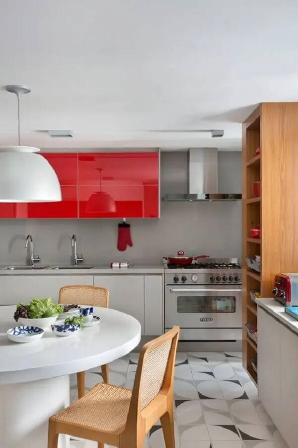 armário de cozinha branco e vermelho planejado moderno Foto Casa de Valentina