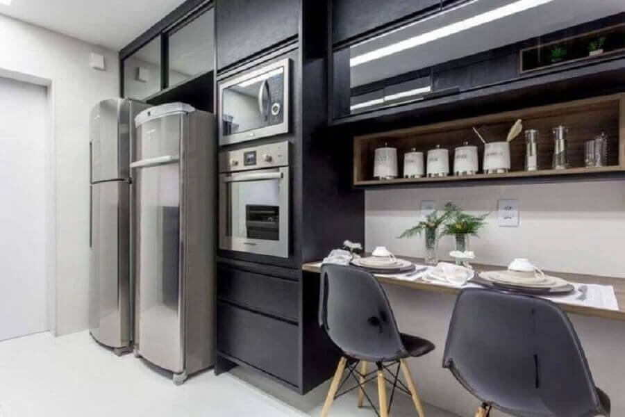 armário de cozinha completo preto Foto Vanja Maia Arquitetura