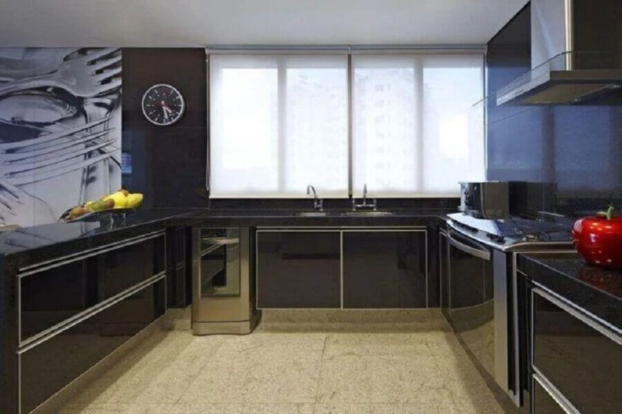 armário de cozinha completo preto em U Foto Gislene Lopes Arquitetura