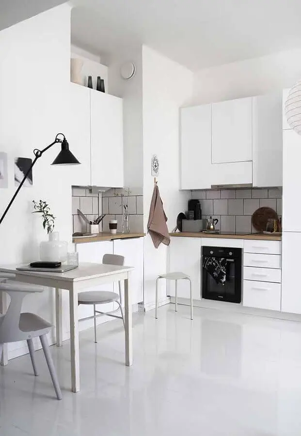 bancada de madeira para armário de cozinha planejado branco de canto Foto Ideias Decor