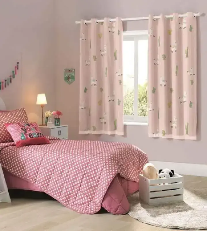 decoração com cortinas para quarto infantil com blecaute cor de rosa Foto Cortina Cortina
