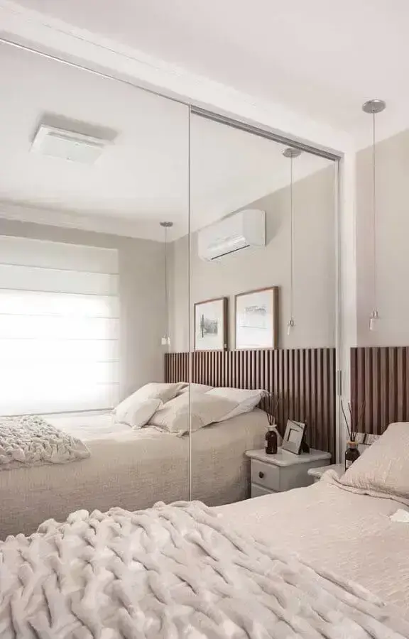 decoração de apartamento pequeno com quarto de casal todo branco Foto Pinterest