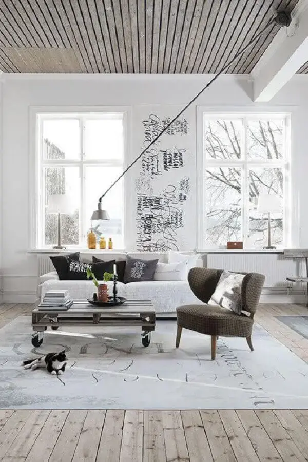 poltrona decorativa cinza para decoração de sala minimalista Foto Archzine