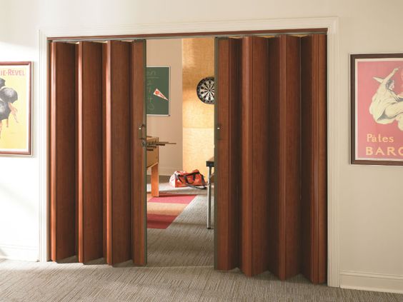 Porta de sanfona feita de madeira para sala de estar