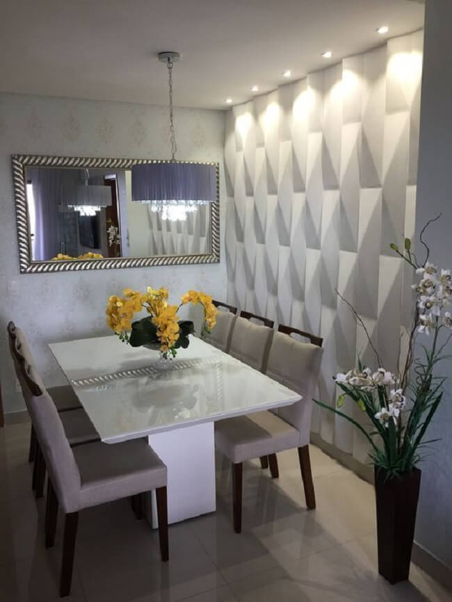 Sala de jantar clean com parede com gesso 3d