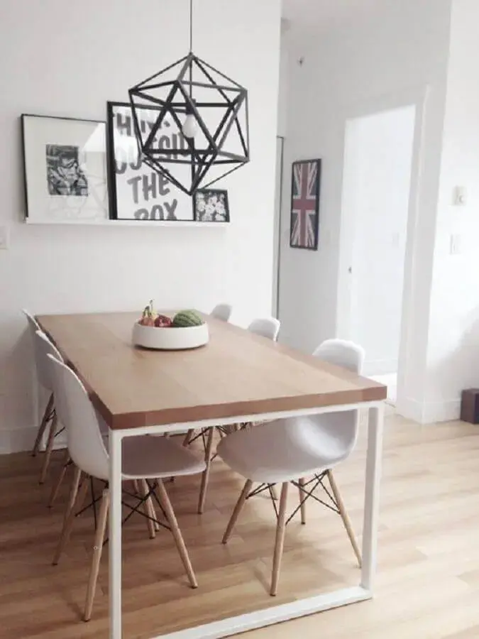 decoração clean com mesa de jantar industrial com estrutura branca Foto Pinterest
