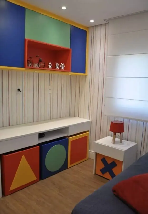 decoração colorida para quarto infantil sob medida Foto Pinterest