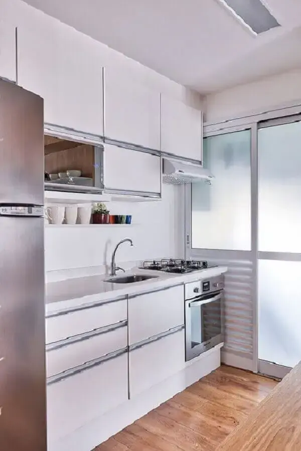 decoração de cozinha de apartamento pequeno planejada branca Foto Pinterest