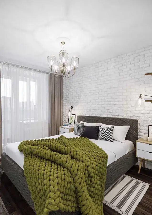 decoração de quarto de casal com papel de parede tijolinho branco Foto Casa de Valentina