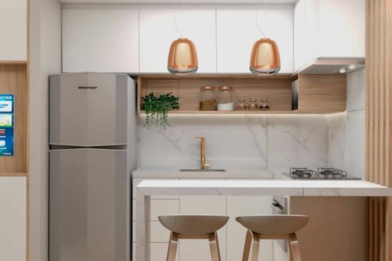 Cozinha moderna com geladeira frost free - Via: Pinterest