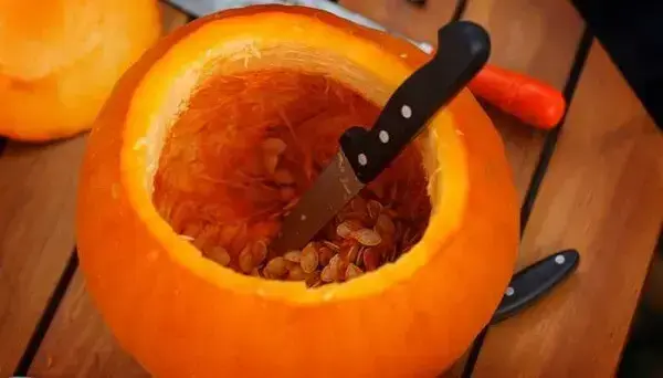 Aprenda como fazer abóbora de halloween de forma simples