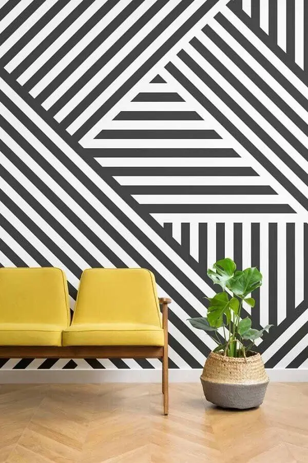 decoração com papel de parede geométrico preto e branco Foto Decorholic