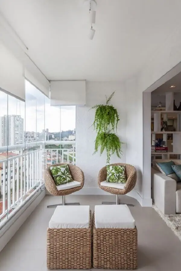 decoração com plantas para varanda branca de apartamento Foto Ana Medeiros