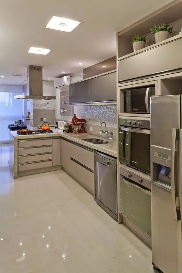 decoração de cozinha de canto planejada Foto Arquitetura + Interiores