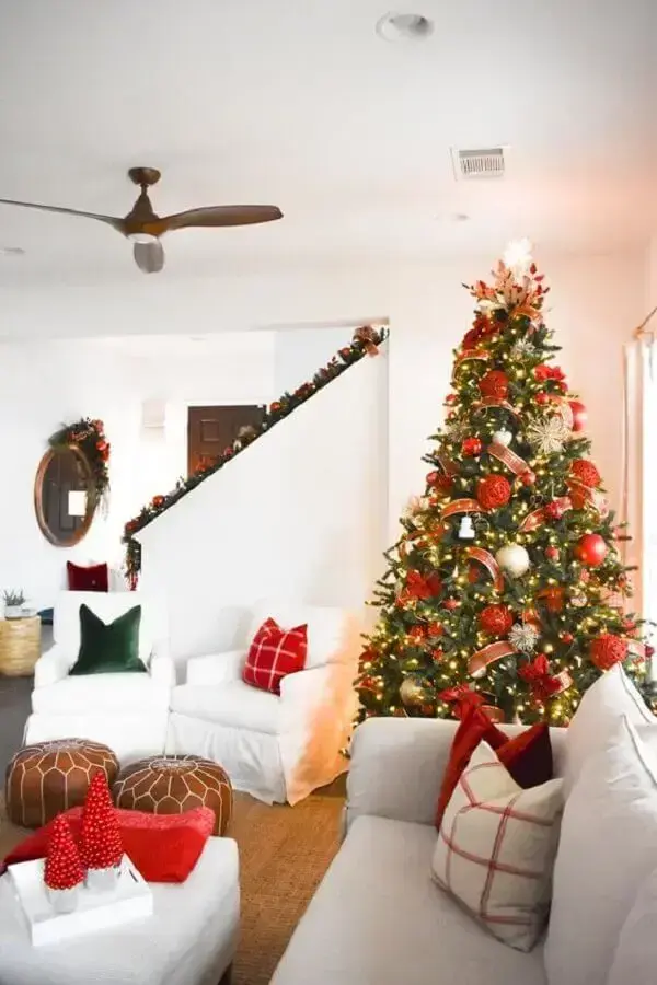 dicas de enfeites natalinos para decoração de sala de estar Foto Treetopia Christmas Trees