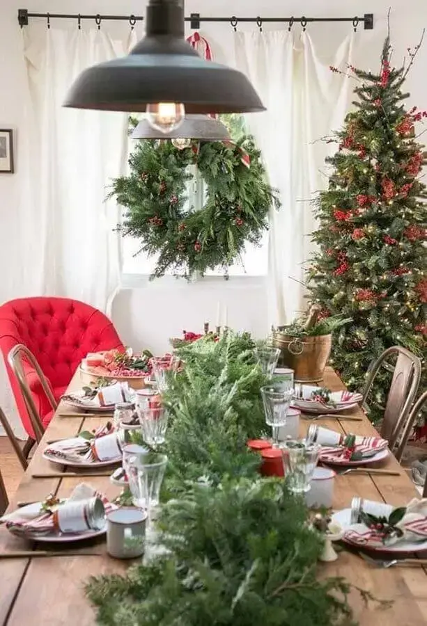folhagens para decoração de mesa natalina rústica Foto Fabio Fast