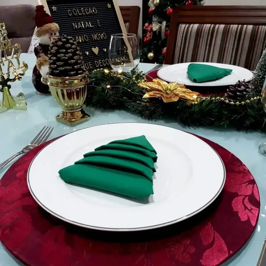 ideias para decorar mesa de Natal vermelha e verde Foto Clique Decoração