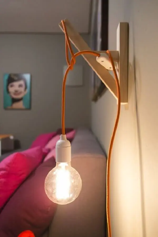 modelo de luminária de cabeceira de madeira Foto Pinterest